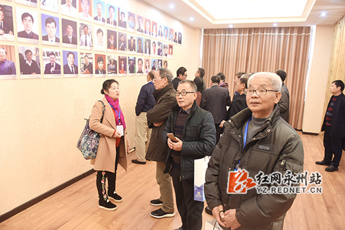 同花顺在线开户：举行纪念恢复高考四十周年暨77级校友返校活动